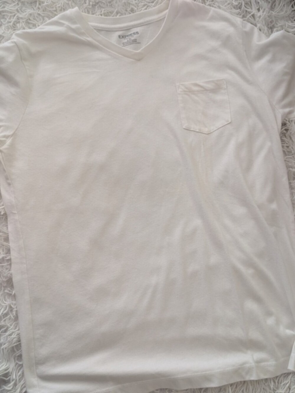 Express Men's V-Neck Pocket T-Shirt White Large